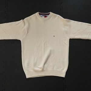 Tommy Hilfiger sweater